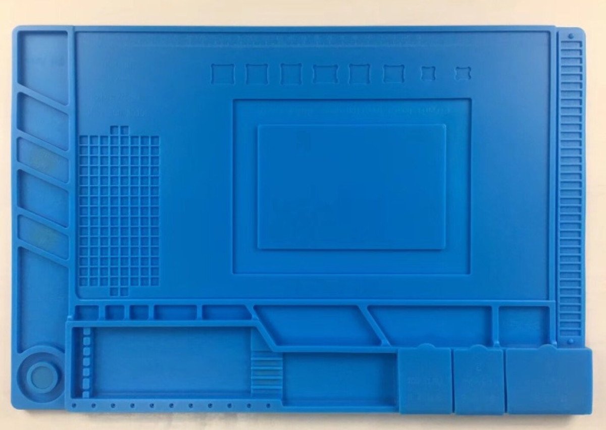 pad-1.jpg Magnetic Heat Silicone Pad 45*30CM - Image 1